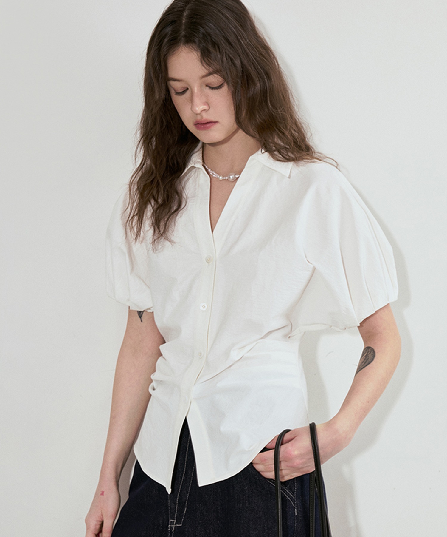 パフスリーブ サイドギャザーシャツ FX25S033【Fano Studios