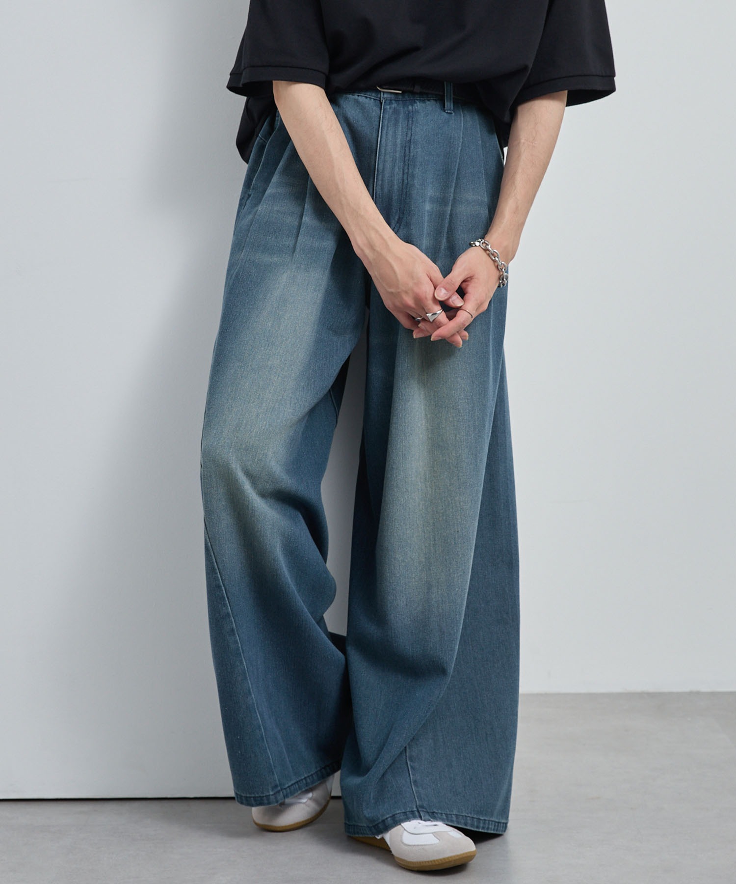 ヴィンテージライク2タック立体ワイドバギーデニムパンツ MONO-MART