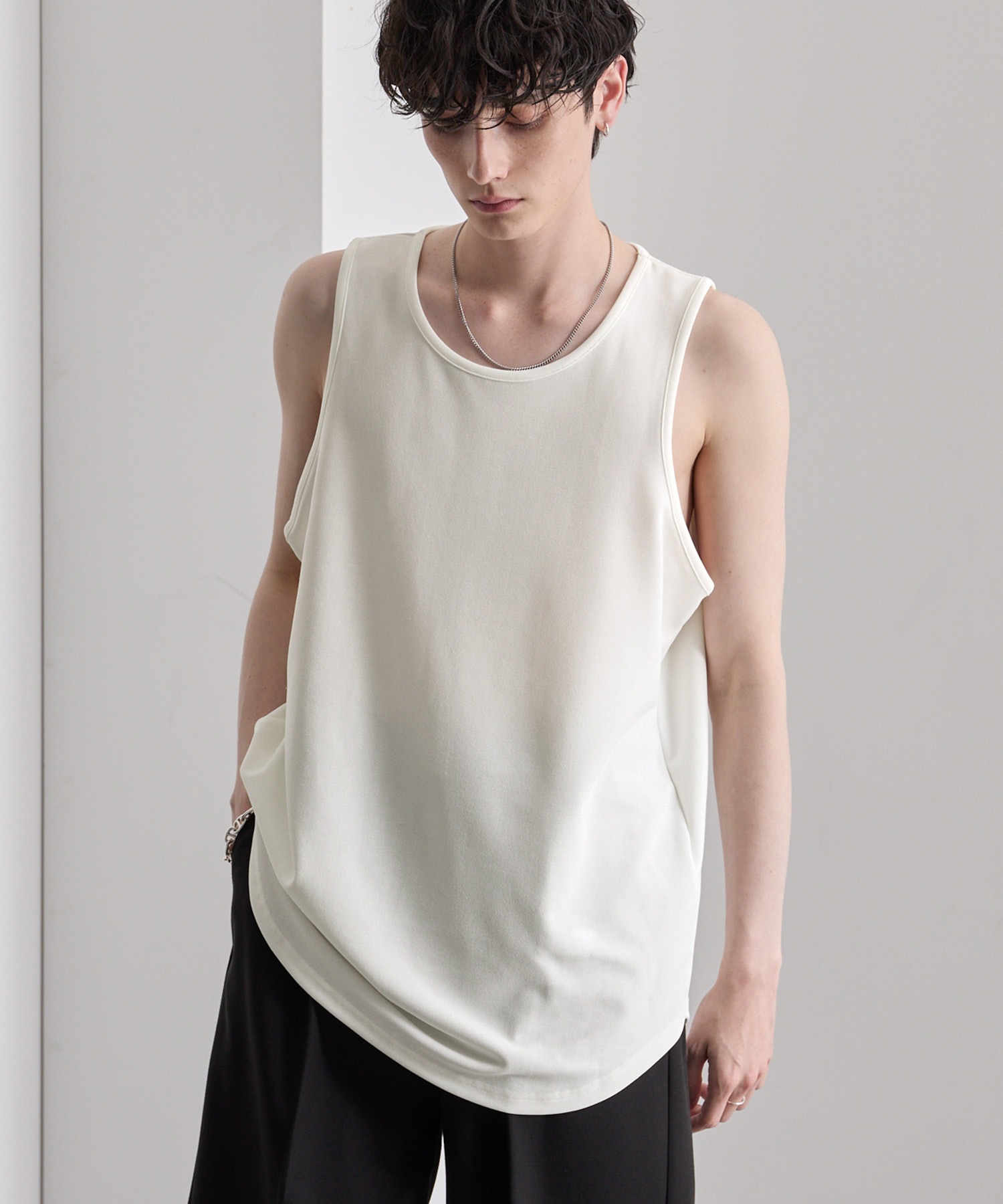 クールドライアムンゼン ラウンドヘムルーズタンクトップ MONO-MART