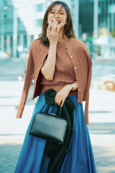 ケーブルニットカーディガンのお手本コーデ12選｜着るだけで華やかな1