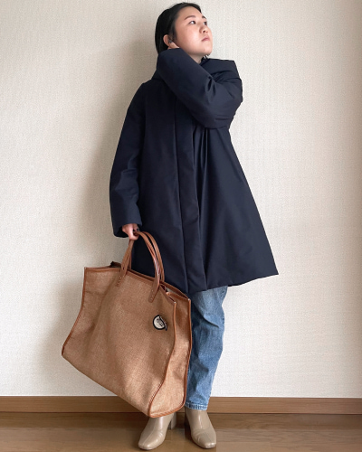 ユニクロ】ダウン見えしないダウン!? クリーンなデザインであたたかい