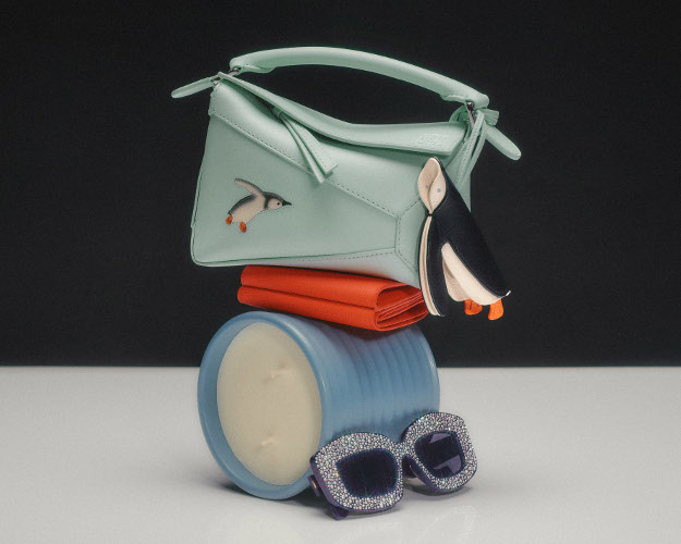 ロエベ×スナ・フジタ】ユニークなキャラクター入りバッグや小物が登場