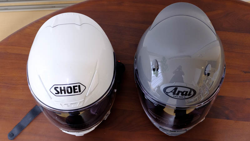 SHOEI 党を脱して、ARAI の アストロGX というヘルメットを買いました