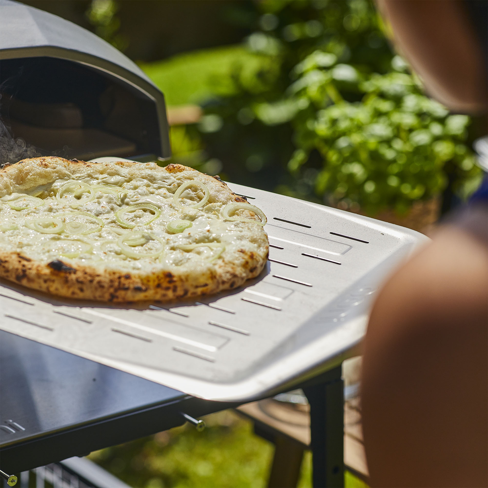 12″ Pizza Peel / 12インチ用穴あきピザピール – 【日本公式】Ooni