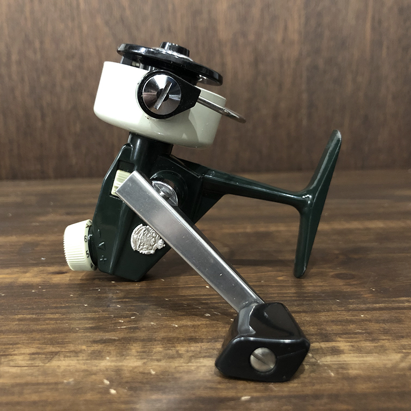 Abu Cardinal 33 Rocket Bail Spinning Reel アブ カーディナル 33