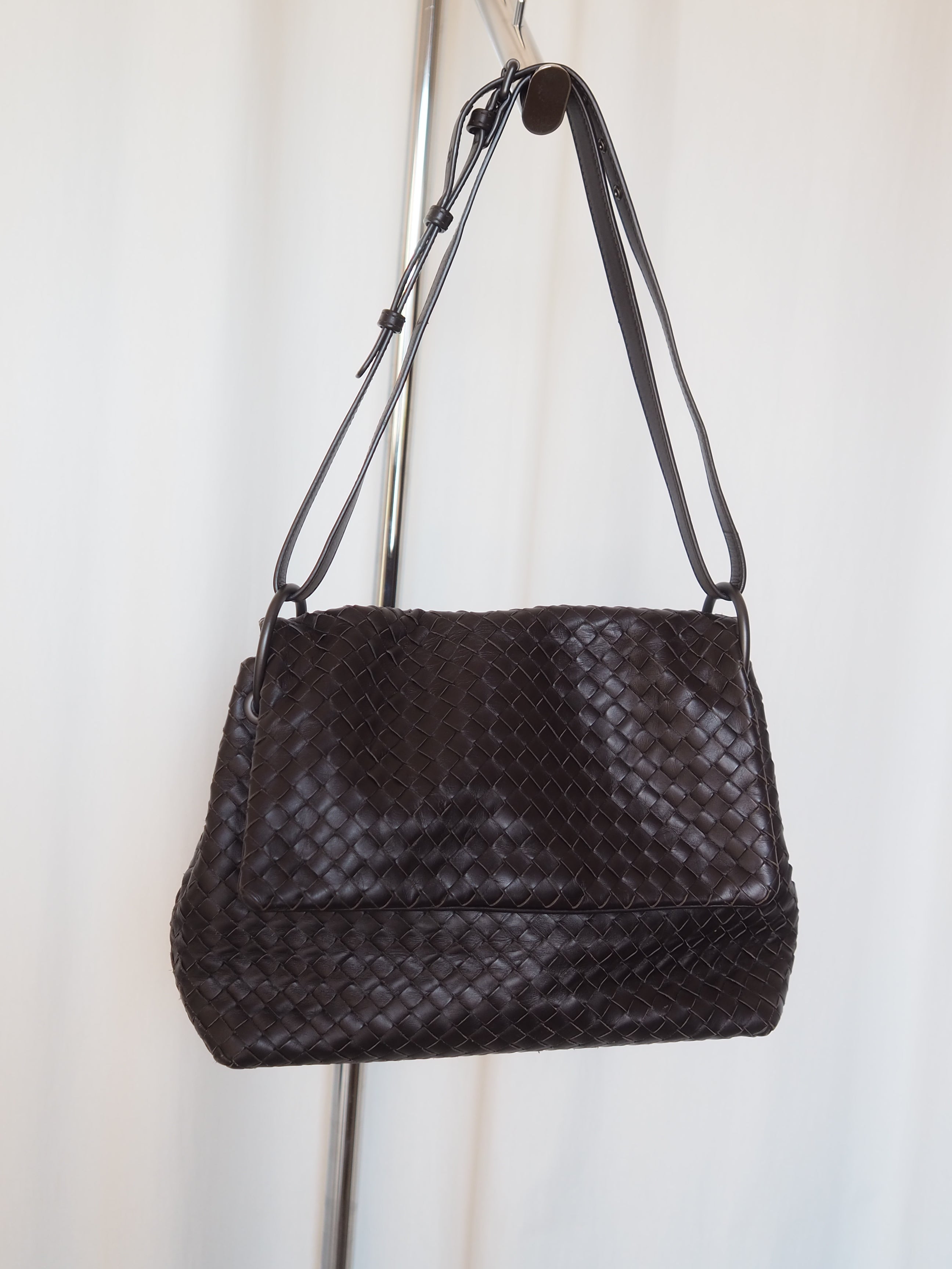 BOTTEGA VENETA ボッテガヴェネタ イントレチャート ショルダーバッグ