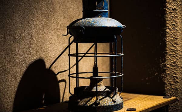 カンテラ / 合図灯｜OMUSUBI - キャンプの教科書サイト