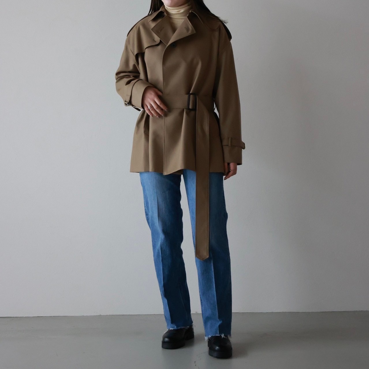 24AW NEW ARRIVAL【HYKE(ハイク)】FLANNEL SHORT TRENCH COAT｜パリゴ