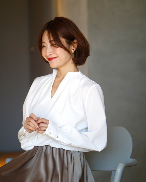 顔周りスッキリ！デコルテ美人スキッパーブラウス – ONE PEACE ONLINE