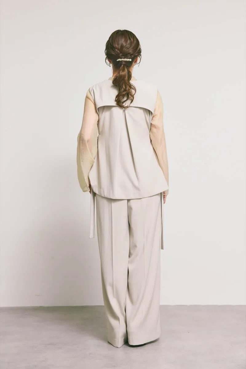 ベージュのアーバンレイヤーオールインワンスーツ[M] Select Shopの