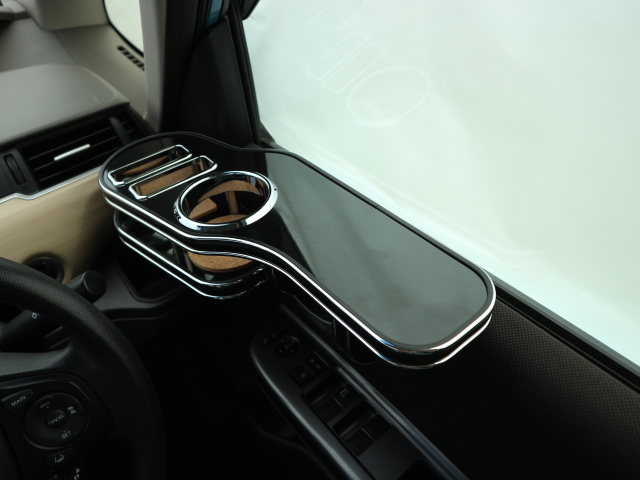 カテゴリ商品一覧│サイドテーブルやフロントテーブル専門のカー用品