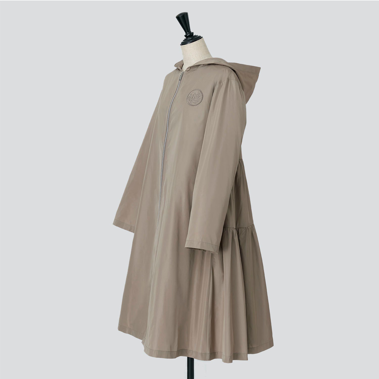 FOXEY EXPRESS 2024年9月号BOUTIQUE掲載アイテム – FOXEY 公式