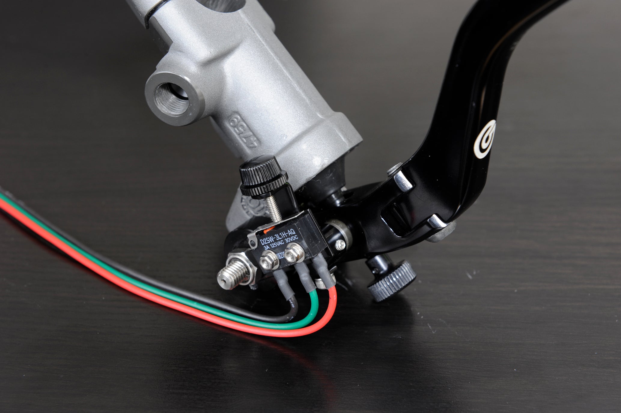 ブレンボマスターシリンダー用機械式スイッチ – 【KOHKEN】コーケン