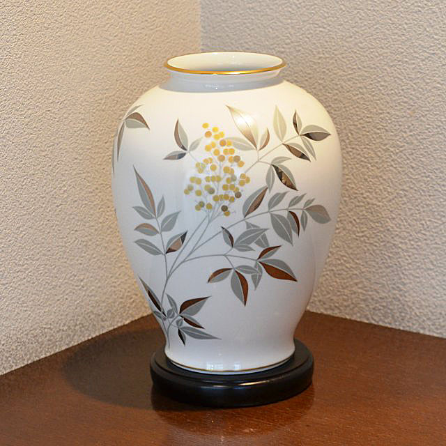 燦彩南天）花瓶|有田焼の老舗-香蘭社オンラインショップ