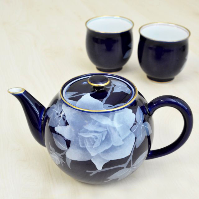 ルリ薔薇）有田焼 二人用茶器セット|有田焼の老舗-香蘭社オンライン