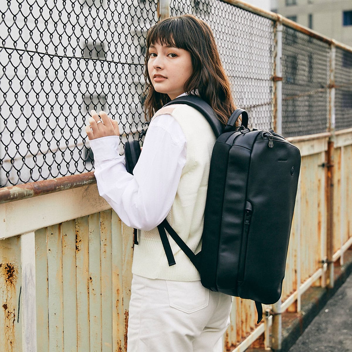 BROSKI & SUPPLY ADJUST MULTI BACKPACK 防水本革バックパック(BLACK