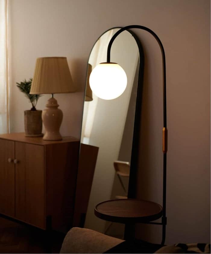 EUREKA FLOOR LAMP USB A&C エウレカ フロアランプ 017｜ ジャーナル