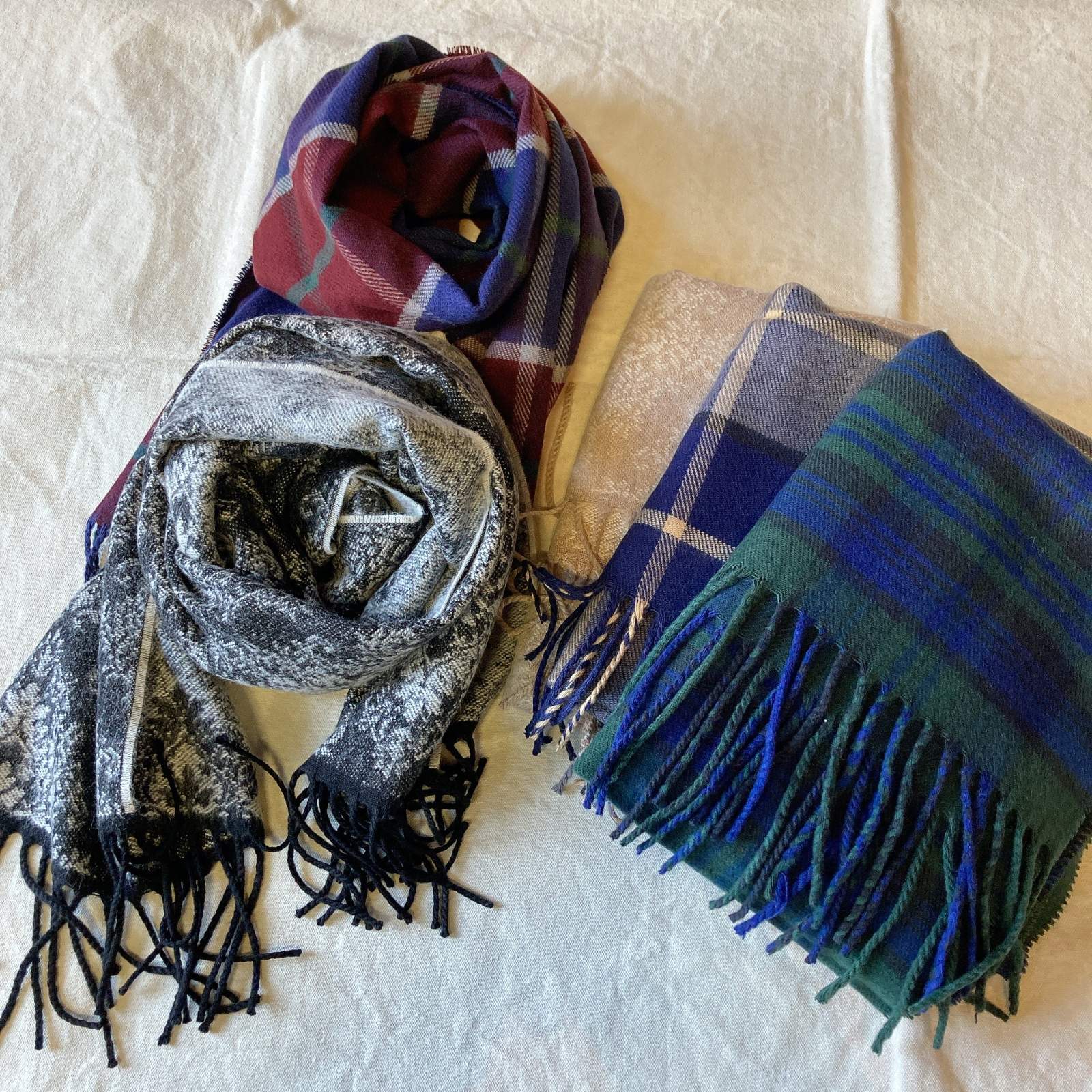 ダマスク柄細幅ストール (ブラック)