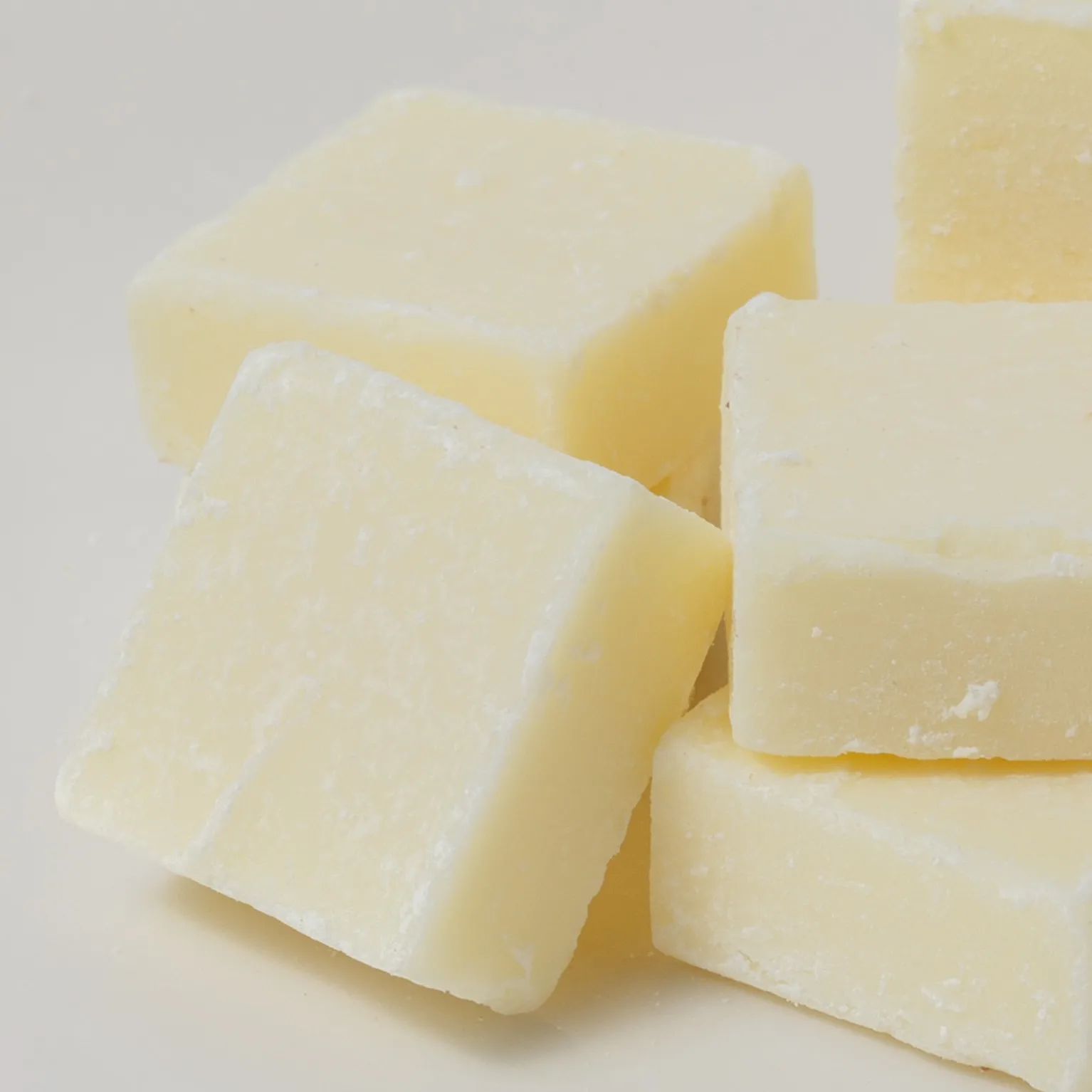 染み込むチョコキューブ ホワイト 1.5KG : チョコレート | スモール