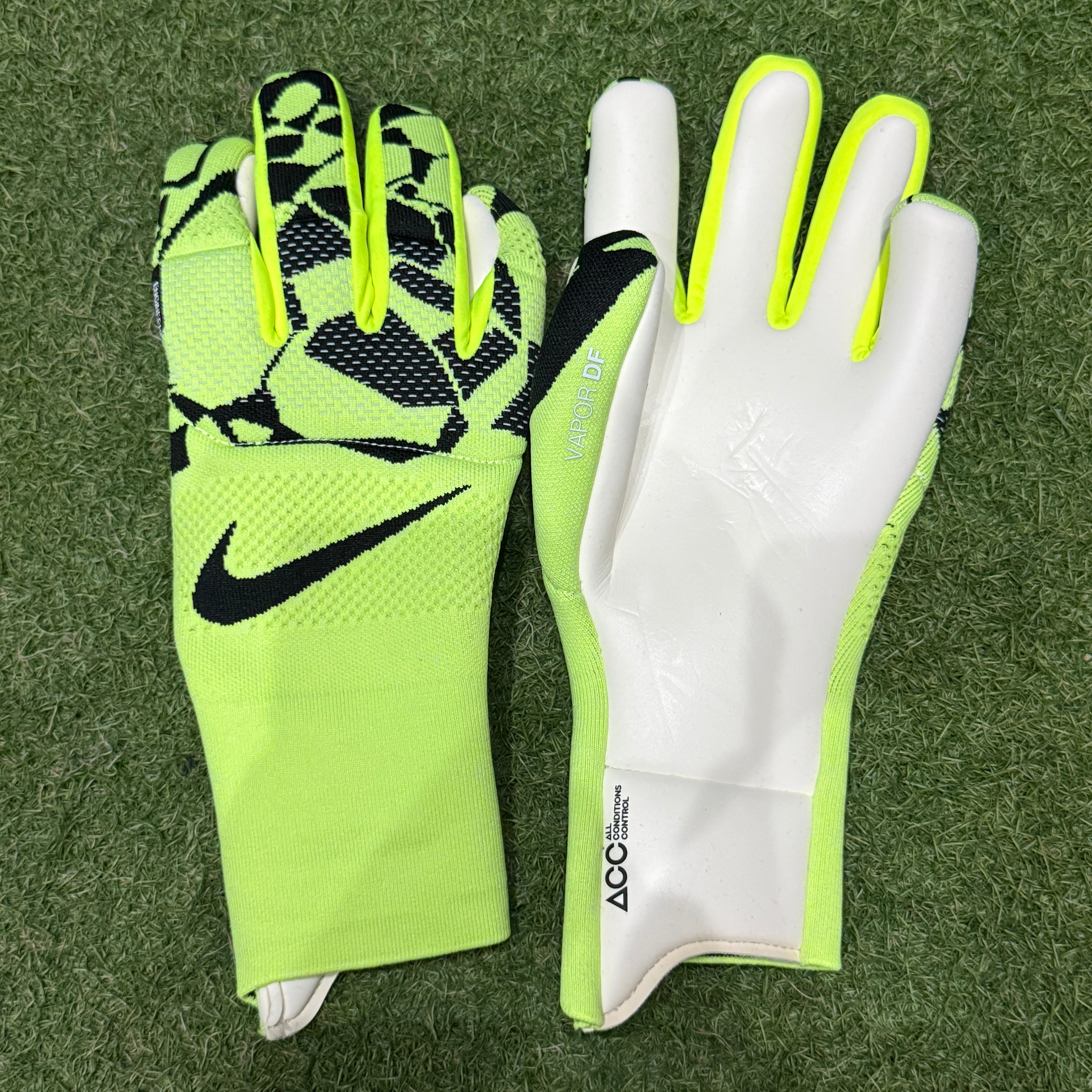 Vapor Dynamic Fit HQ0259 702 – 俺の足 サッカー用品セレクトショップ