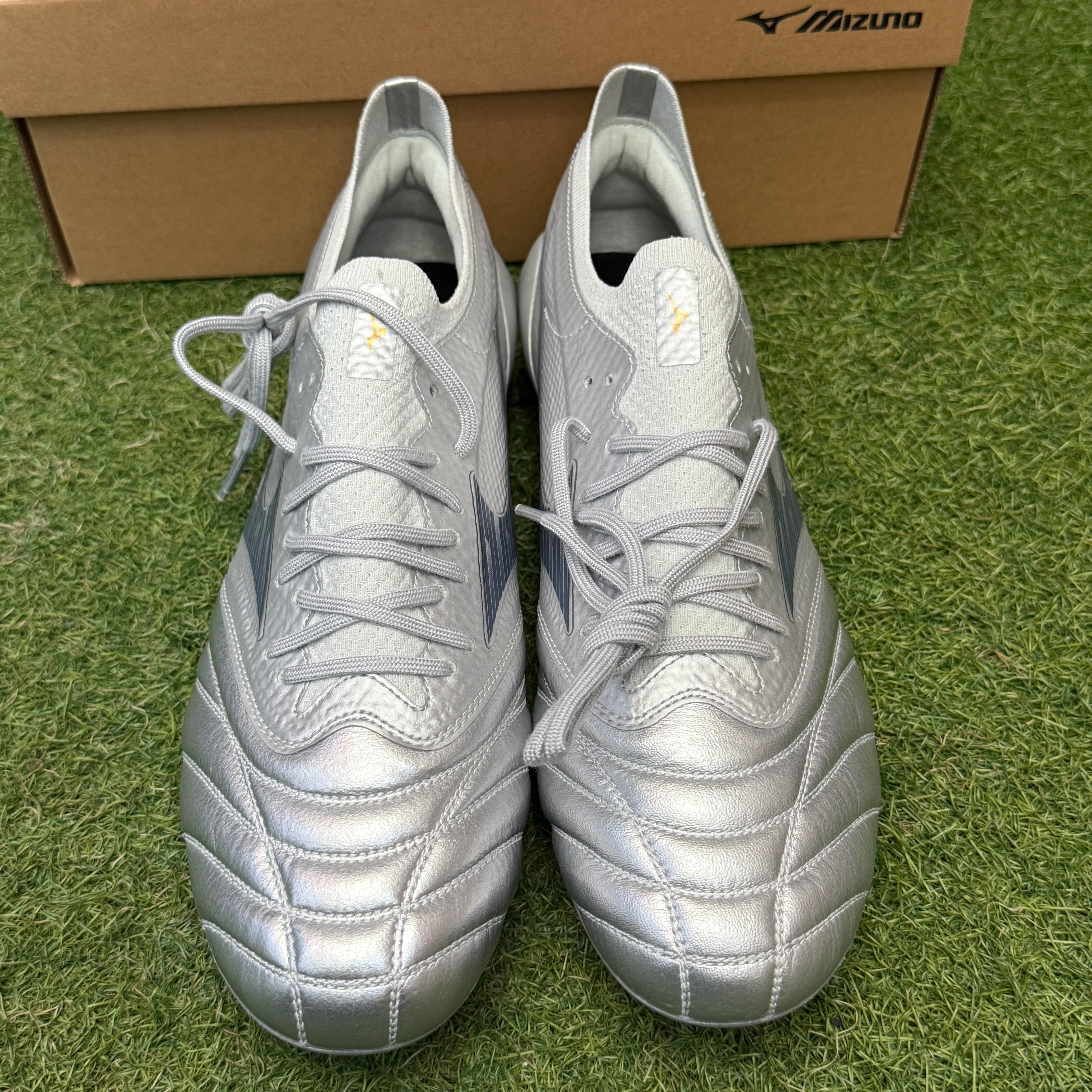 日本未発売 モレリアネオ4 β Elite P1GA254204 Morelia Neo 4 β ベータ