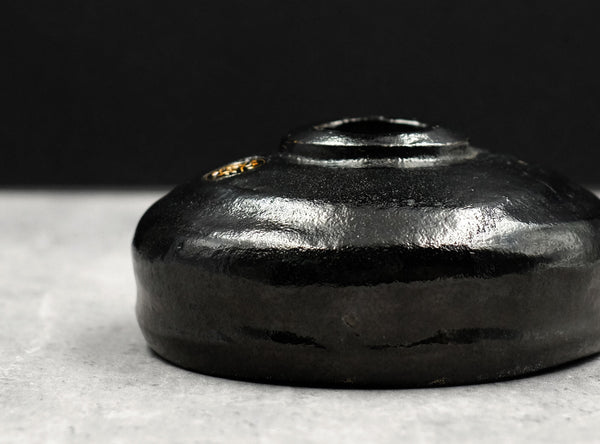 Raku Kichizaemon XIV Kankunyû (楽吉左衛門十四代 覚入), Japanese