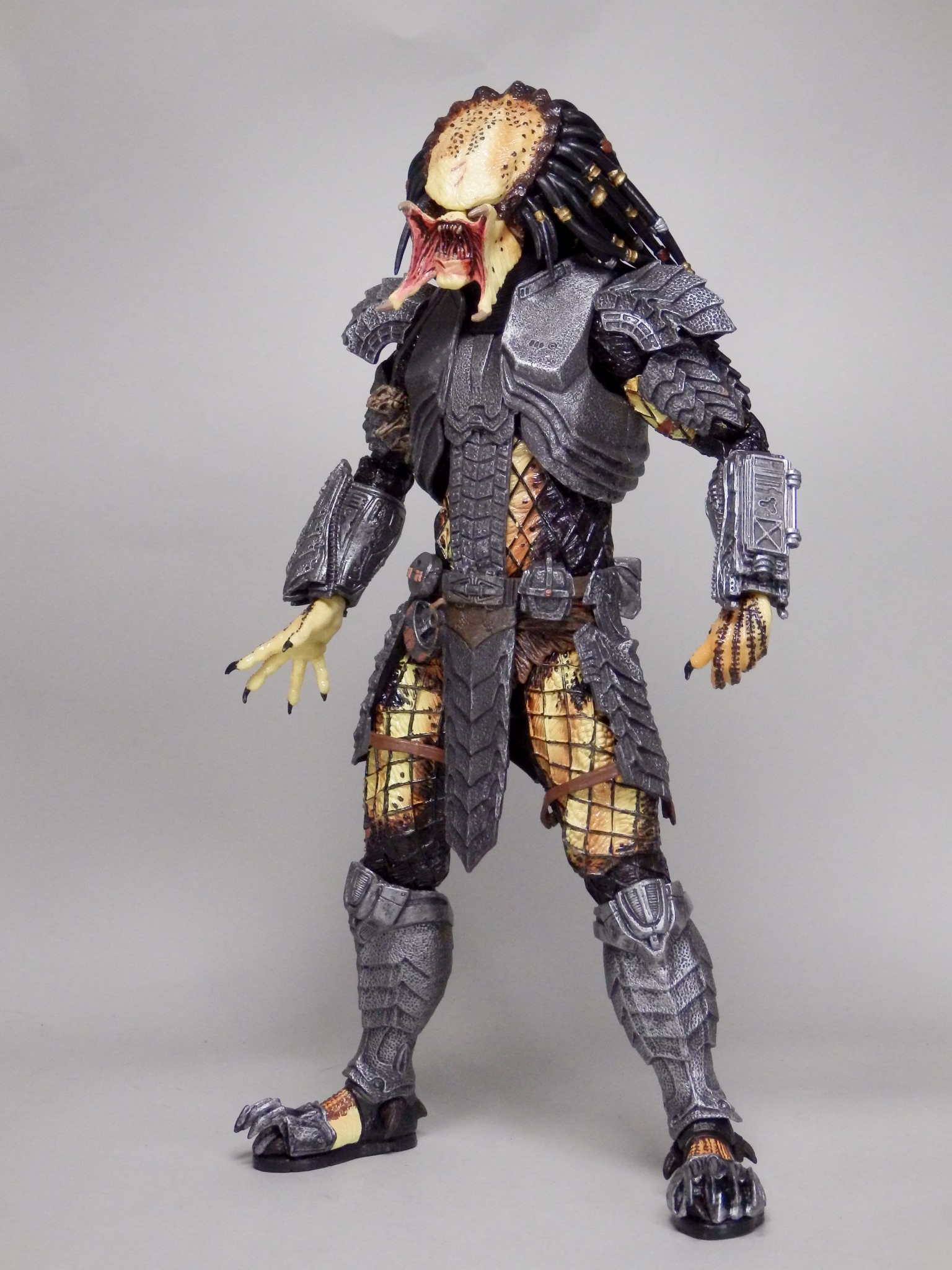 レビュー:NECA(ネカ) スカープレデター(7インチアクションフィギュア