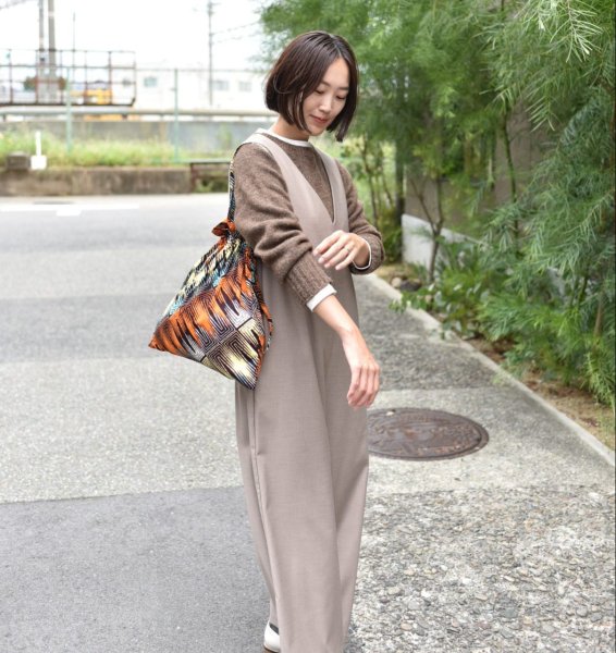 ゆったりシルエットのオールインワン – OURHOME