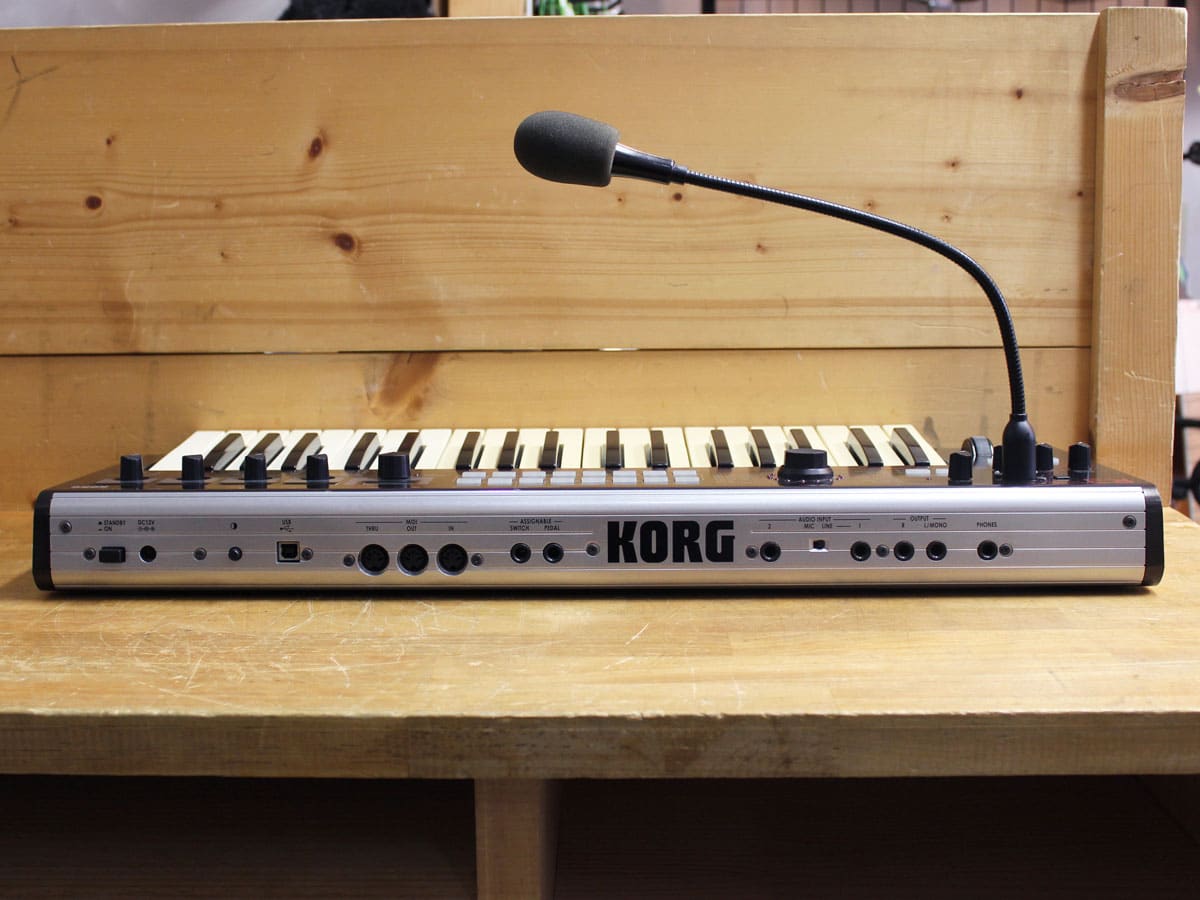 中古】KORG R3 Synthesizer / Vocoder シンセサイザー 37鍵 - 神奈川県