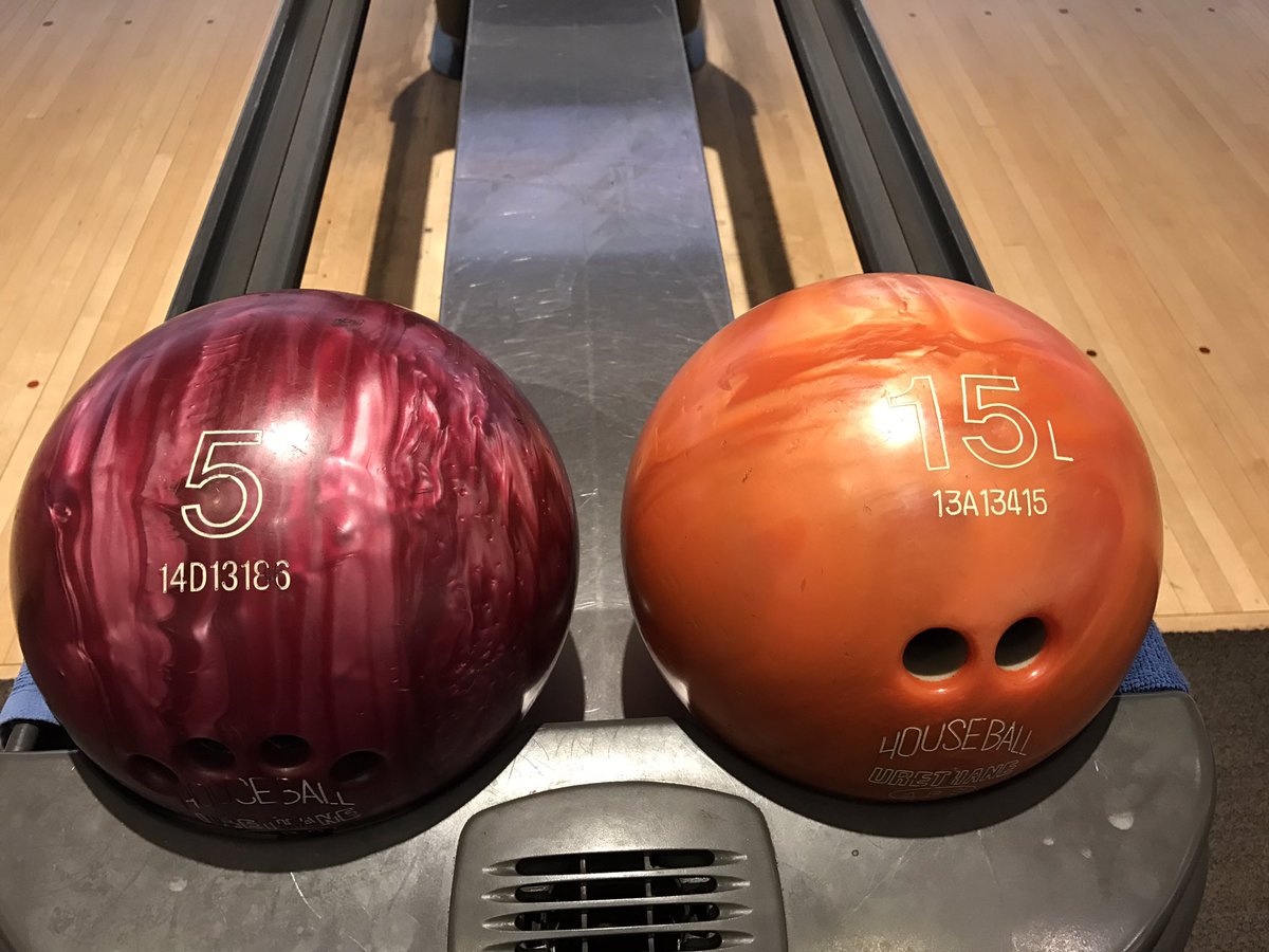 ☆ボールの重さは？🎳 みんな知ってますか❓ ボウリングで使われる
