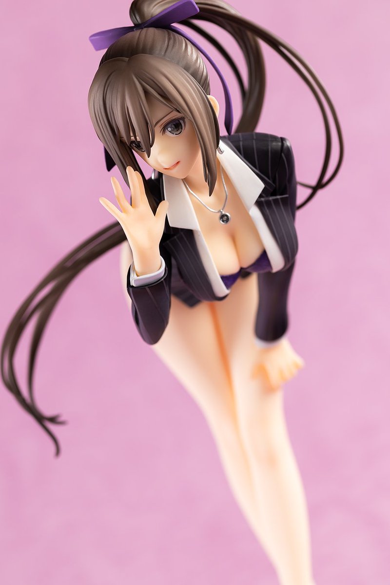 シャイニングシリーズの美少女フィギュアのサクヤ-女教師Ver.-が届く