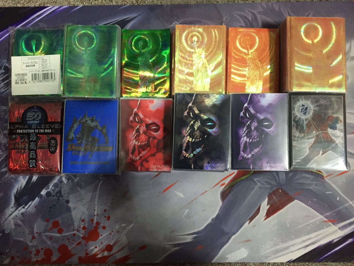 見てるだけで幸せなスリーブコレクション。自由の女神スリーブは別格。