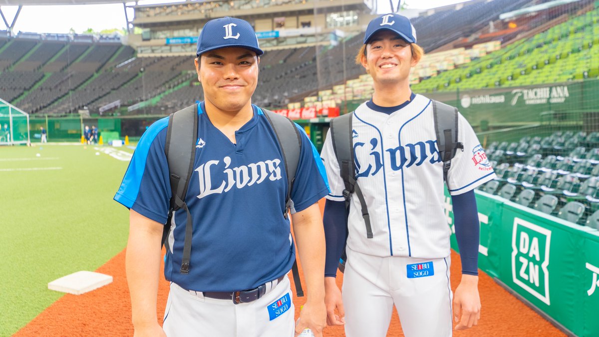 練習へと向かう #今井達也 投手と #平良海馬 投手！今井投手はブルペン