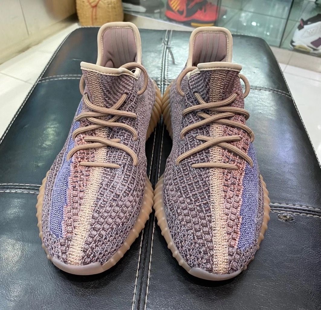 350 V2 fade YEEZY 新品未使用　adidas