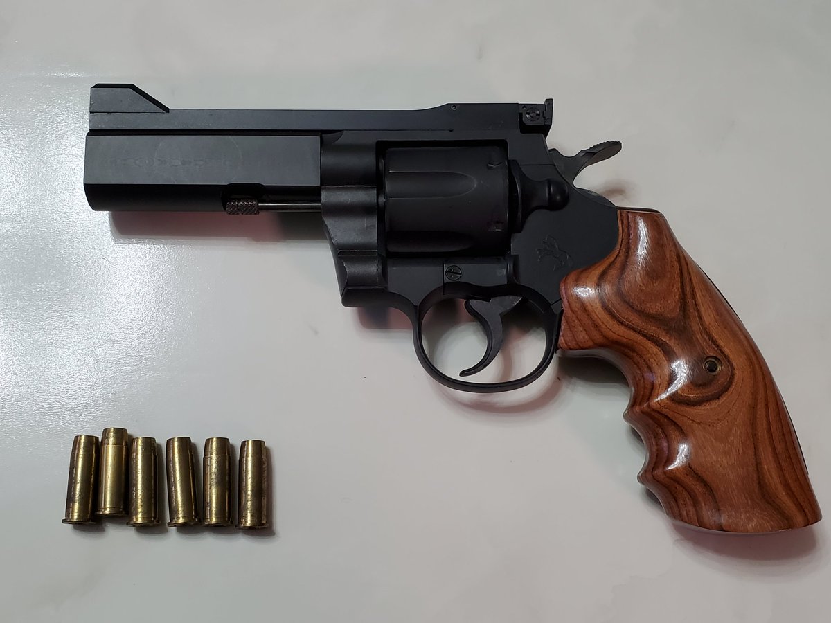 本日、｢西部警察PARTⅡ～Ⅲ｣にて舘ひろしさん演じるハト／鳩村英次が