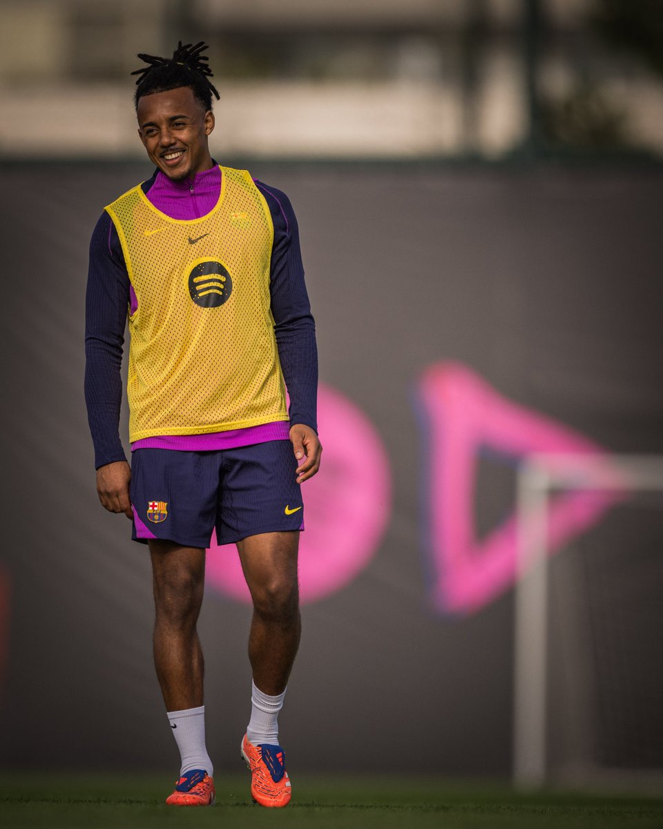 ジュール・クンデ 、グループ練習に参加！