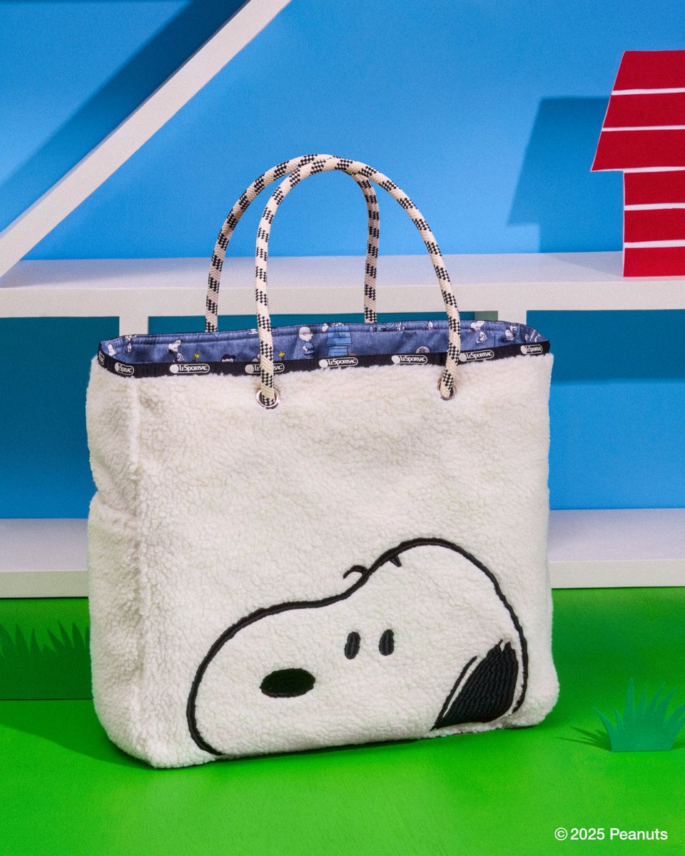 LeSportsac×PEANUTS 🤍ふわふわボアシリーズ🤍 白いボアにスヌーピーの