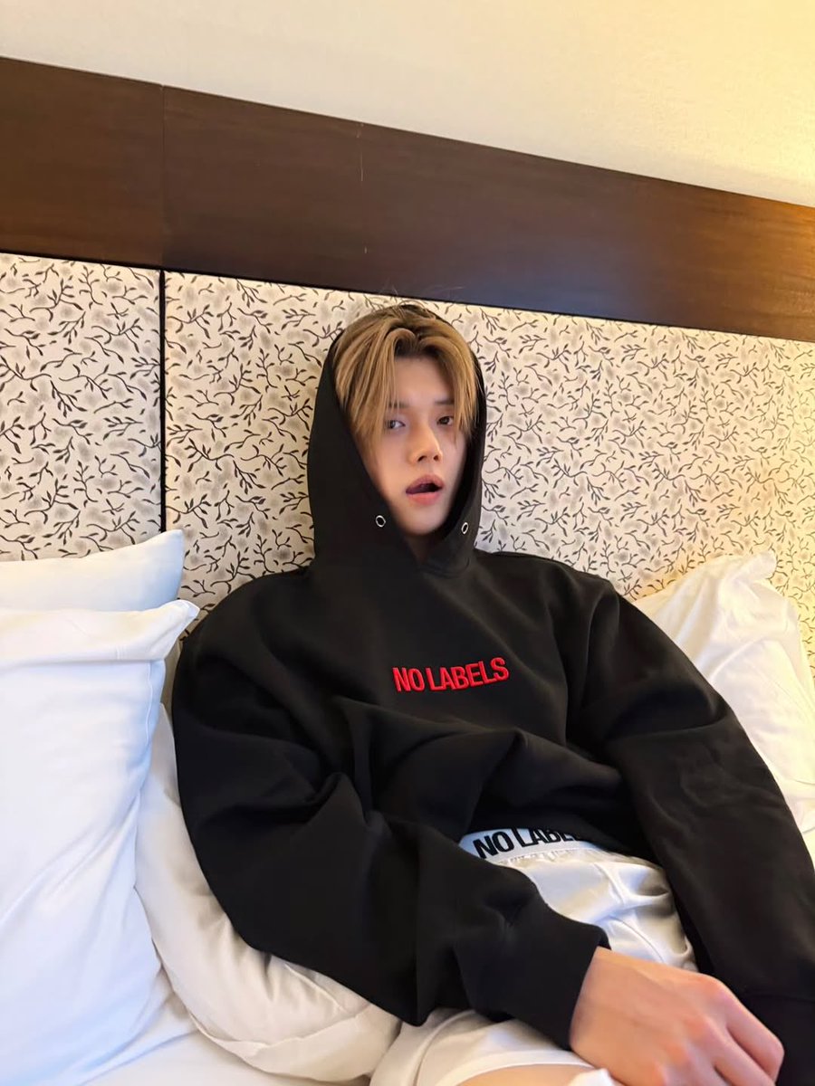this no labels hoodie has yeonjun's signature on the sleeve