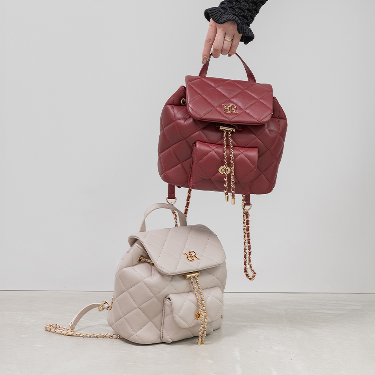 NEW COLORS】 人気のキルティングデザインリュックに新色レッド