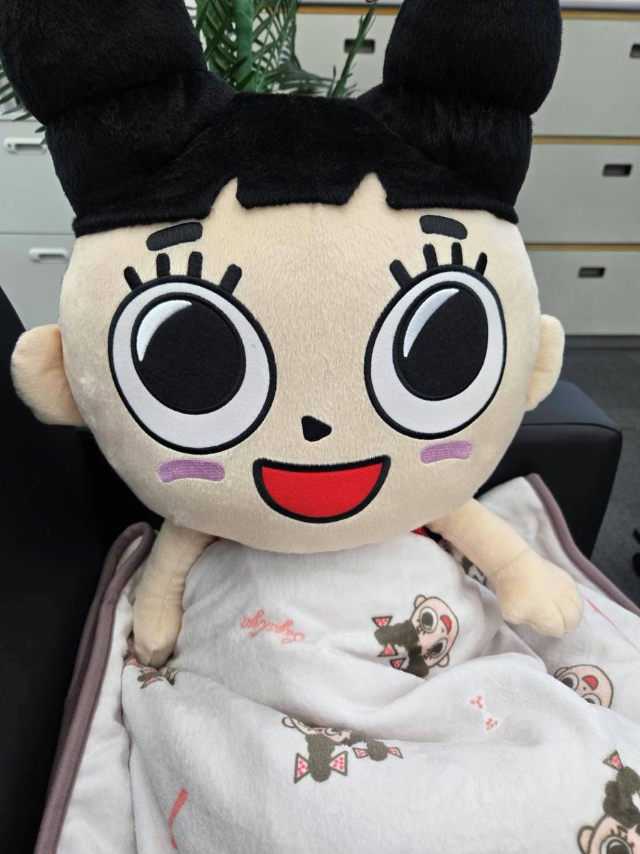 スーちゃんもブランケットがお気に入り😌 おそろいを使いたい皆さま