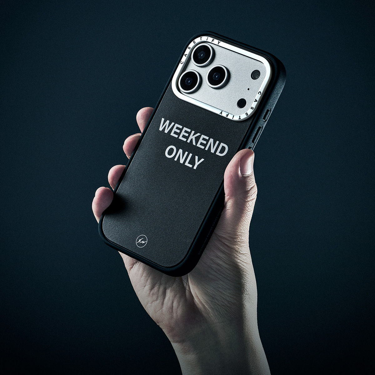 宮崎泰成氏 (@nari_x_x_x_ ) による「GOD SELECTION XXX」、藤原ヒロシ