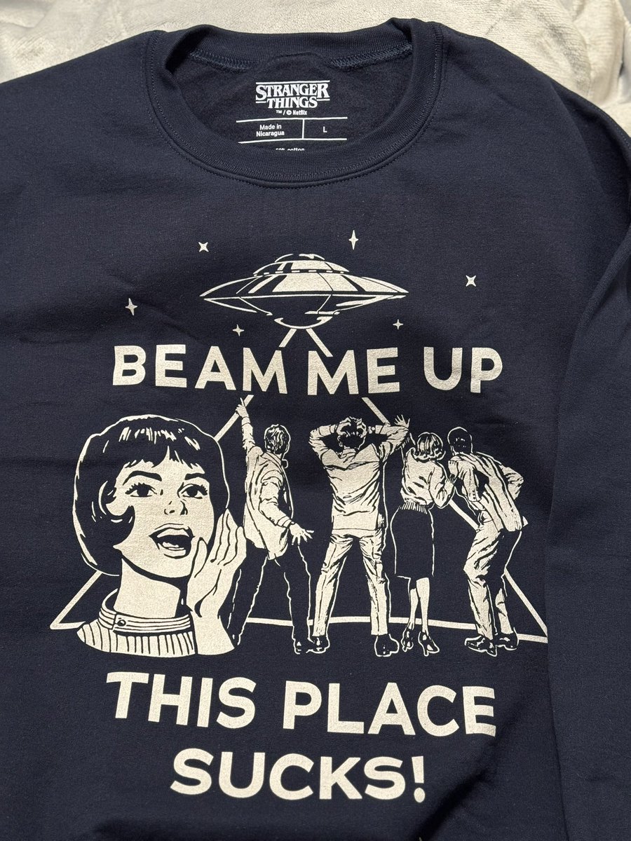 そういえばネトフリ公式で注文していたロビンのスウェットが届いたの