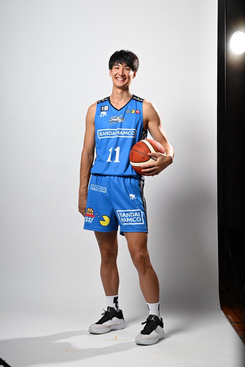 ta1diary 【vol.1720】 バスケットボールを持つ少年の目は輝いてる