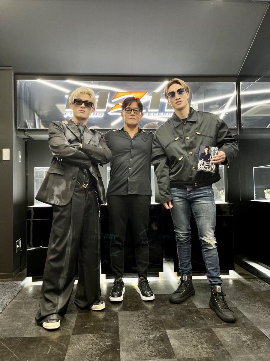 27circusのユニフォームを発売します。 大事なデートに。 大事な仕事に