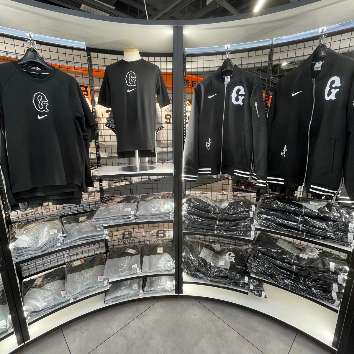 NIKE オーセンティックアパレル✨ ＼ きょうからGIANTS OFFICIAL TEAM