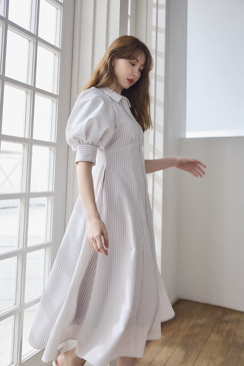 Volume Sleeve Stripe Dress// どんなシーンでも自信を持たせてくれる