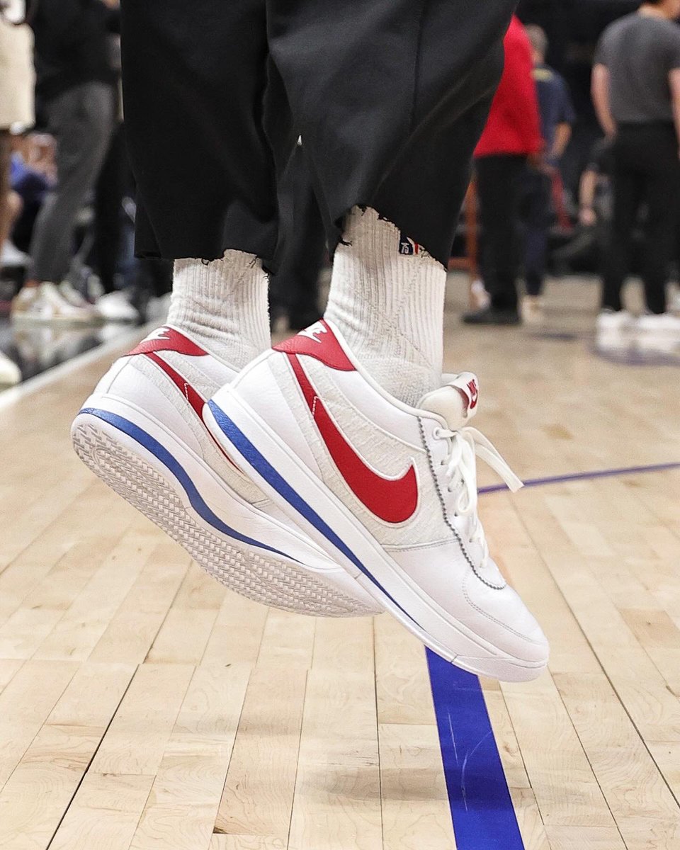 Devin Booker debuts his Nike Book 1 “Forrest Gump Cortez” in LA