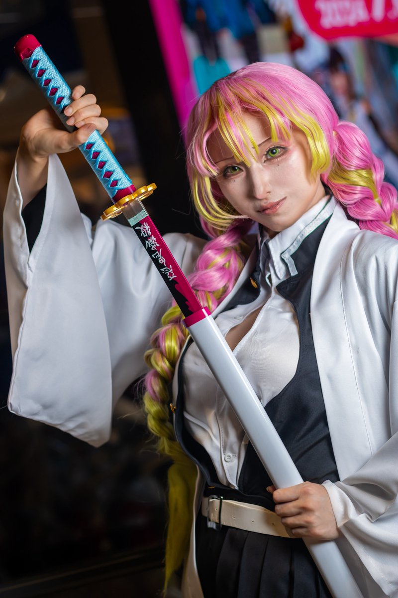 cosplay 】 鬼滅の刃/甘露寺蜜璃 ___私いたずらに人を傷つける奴には