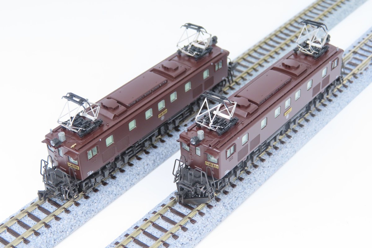 EF58の兄弟機関車】 EF15 標準形が好評発売中です。貨物用のEF15は旅客
