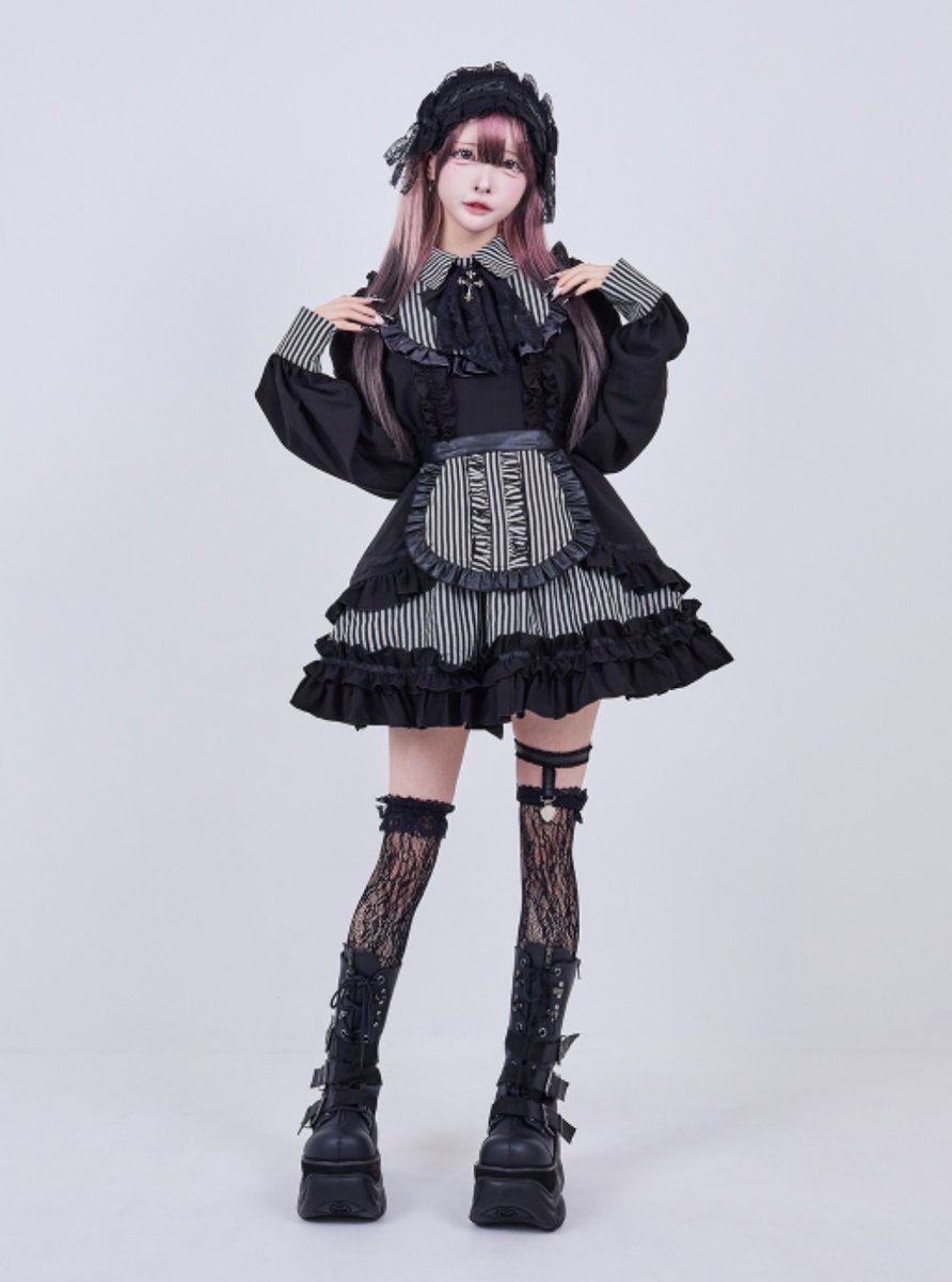 🖤IMVAL / Gothic Maid Dress🖤 クラシカルなモノトーンストライプと